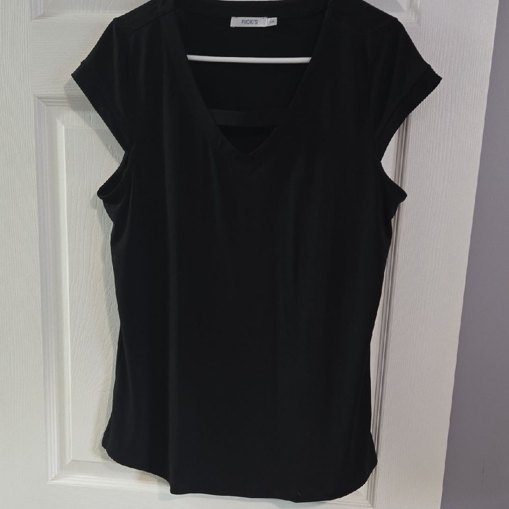 Ricki's Black V-Neck Short Sleeve Top